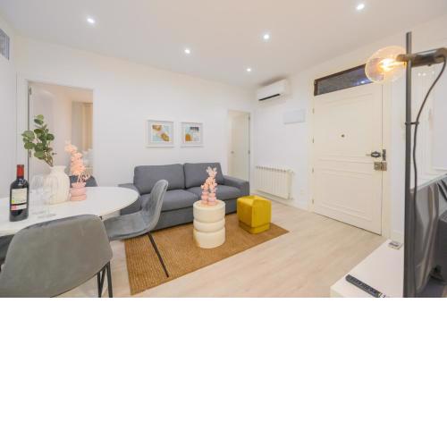 For You Rentals Coqueto y acogedor apartamento en Ríos Rosas Madrid JAB23