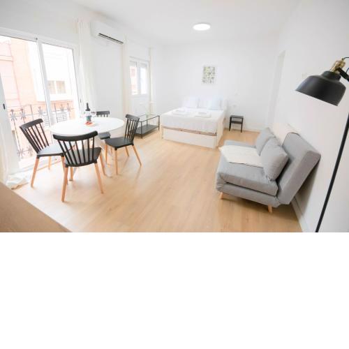For you Rentals Encantador y único estudio en Tetuan Madrid MLU1º1