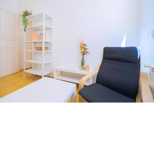 For You Rentals Encantadora vivienda de 3 habitaciones en Madrid AME49
