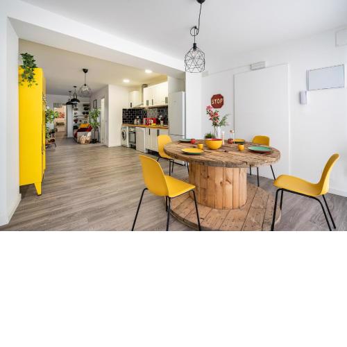 For You Rentals Original y coqueto apartamento cerca al parque Pradolongo- Madrid GOA3