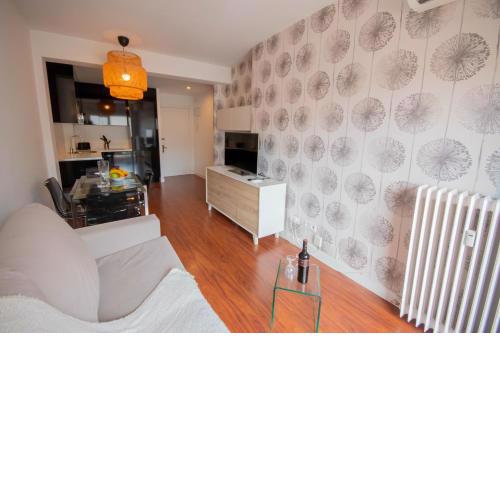 For Your Rentals Coqueto apartamento cerca al Parque Retiro GPA92