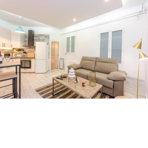 For Your Rentals Título Moderno y elegante apartamento en barrio Ibiza MEN30