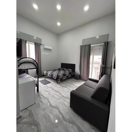 FORIA HOUSE VALENTiNO