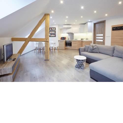Főtér Apartman