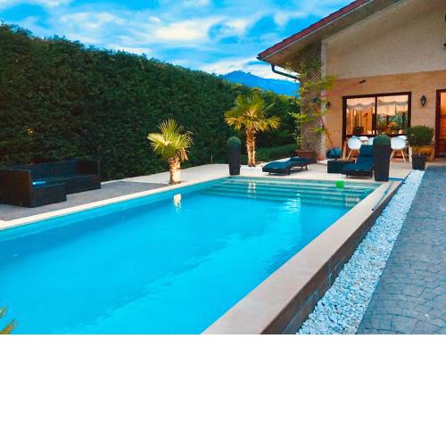 Four Bedroom Chalet with Private Pool in the Heart of Rioja Alavesa