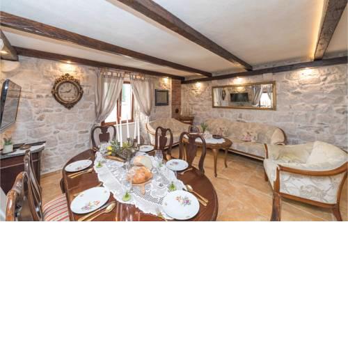 Four-Bedroom Holiday Home in Kastel Stari