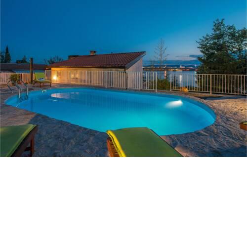 Four-Bedroom Holiday Home in Omisalj