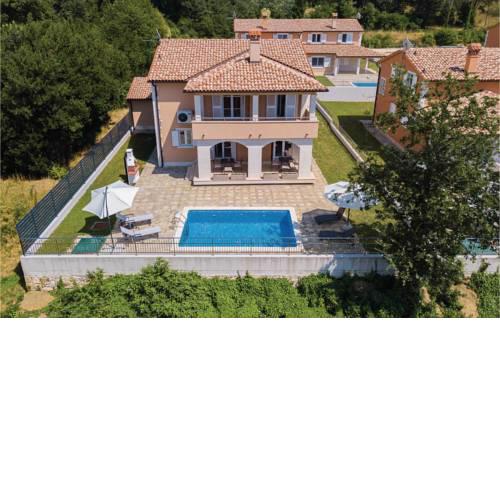 Four-Bedroom Holiday Home in Pula