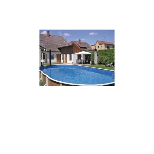 Four-Bedroom Holiday Home in Sudomerice u Bechyne