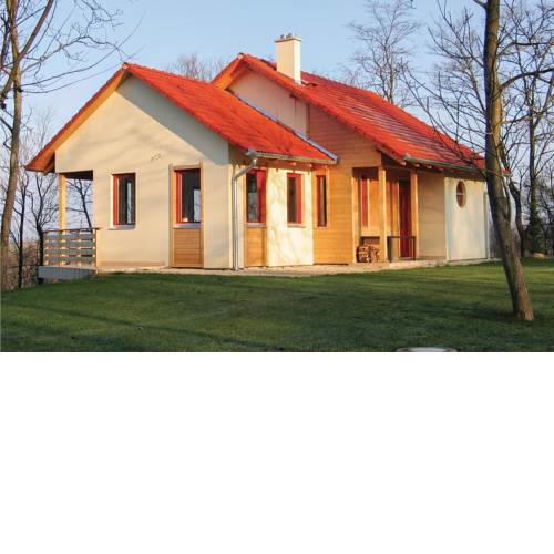 Four-Bedroom Holiday Home in Szolad
