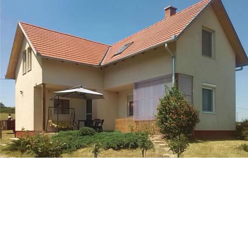 Four-Bedroom Holiday Home in Szolosgyorok