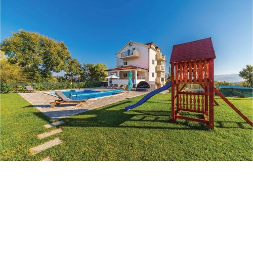 Four-Bedroom Holiday Home in Trilj