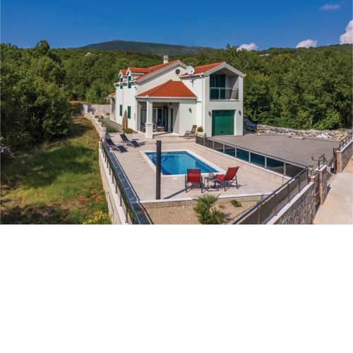 Four-Bedroom Holiday Home in Zagvozd