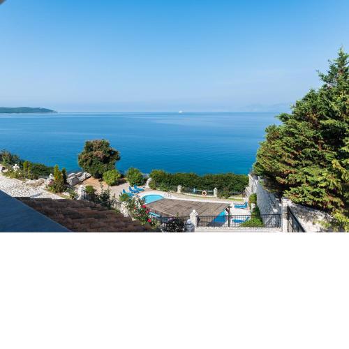 Four-Bedroom Villa Alexandros by Konnect, Private Pool & SeaView