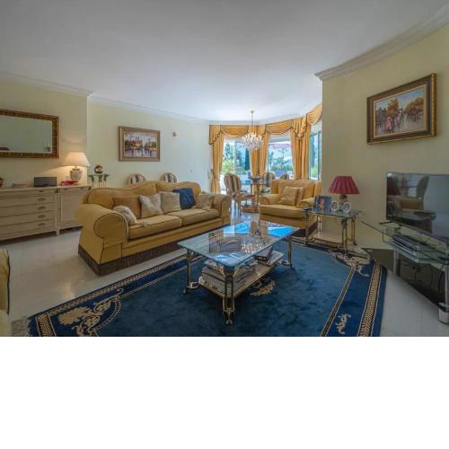 Four bedrooms apartment Costa Paradiso