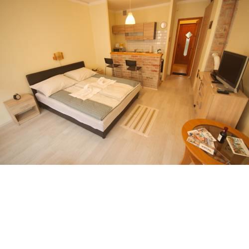 Four Seasons Apartman