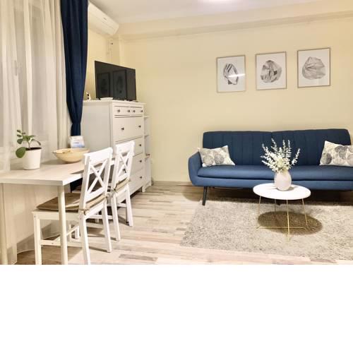 Frankel Nest - Stylish Studio with balcony few stops from the centre