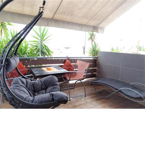 Αfrodite! Roof top studio--Wonderful city view