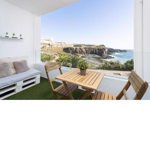Front beach studio