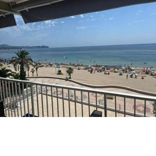 Front line 2 bedroom apartment on La Fossa beach
