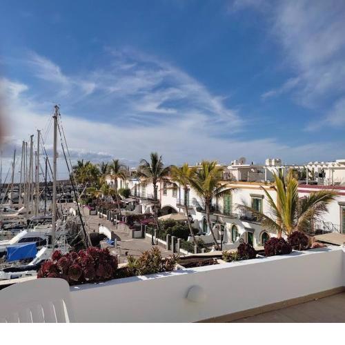 Front Line Marina Apartment With Roofterrace