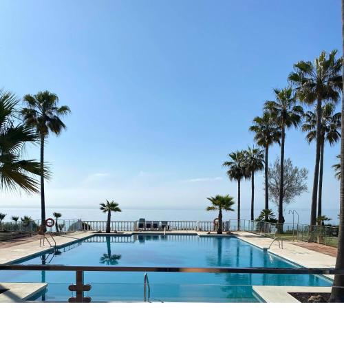 Frontline Beach Apartment, La Perla de la Bahia, Bahia de Casares - Estepona