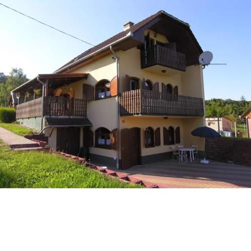 Fuksz Apartman
