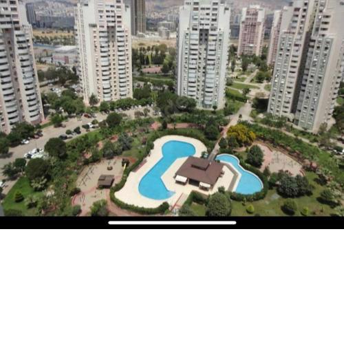 Full Furnished 4 Bedroom Whole apartment