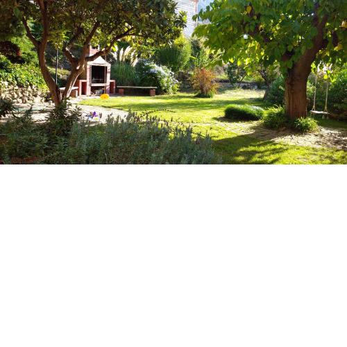 Full rental or by areas. Barbecue, Gardens, Large Terraces, Three rooms