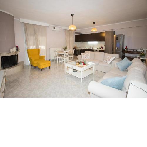 Fully equiped and homey apartment Peraia