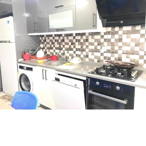 FULLY FURNİSHED COMFORTABLE FLAT WİTH 3 BEDROOMS on the CENTER of FETHİYE
