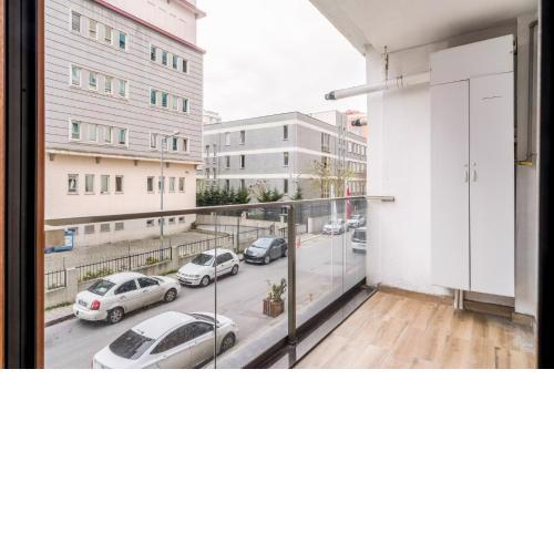 Fully Furnished Spacious Cozy Residence Flat