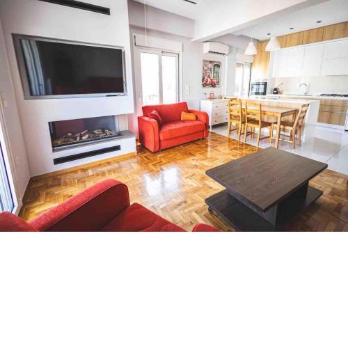 Fully renovated apt at N. Kosmos