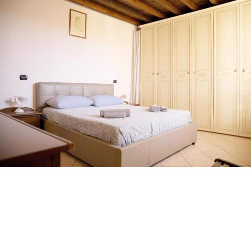 FULVIA - Courtyard apartment with balcony