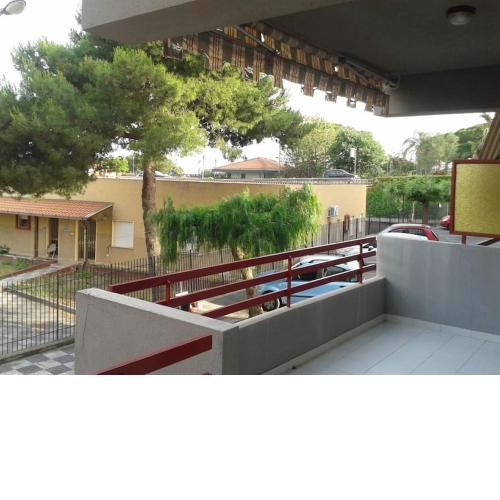 FURCI VERDE Appartamento con Balcone-Terrazzo