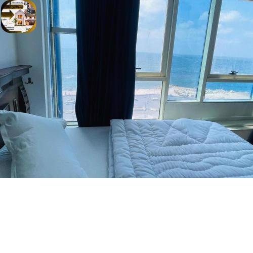 Furnished apartment, great view, directly on the sea