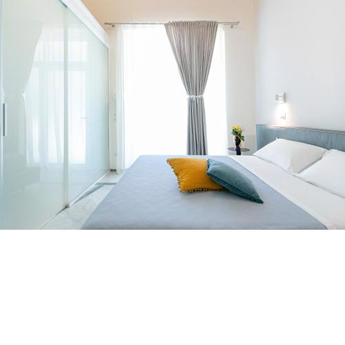 FUTURA ROOM&RELAX