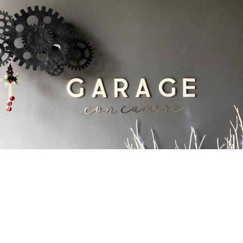 Garage con camere