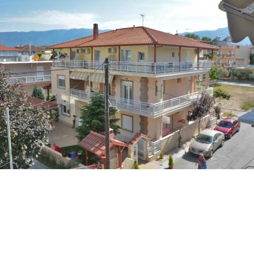 GARBIS Μπακάλης Θεοχάρης