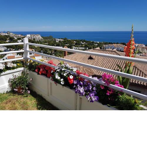 Garden sea view apartment near beach