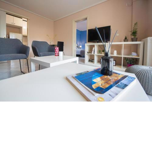 Garden-view apartment, Marousi