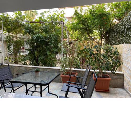 Garden View Apartment