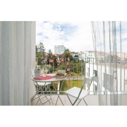 Garden View Studio with a balcony (self check in)