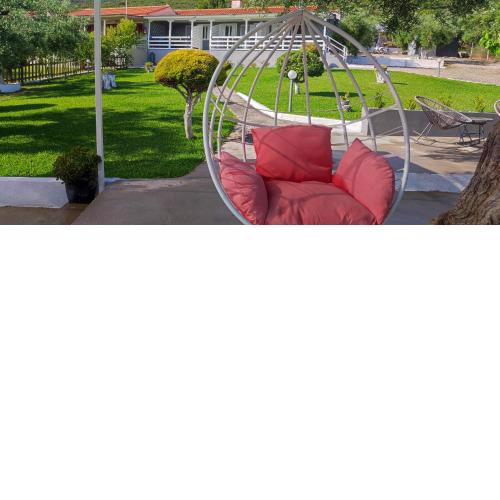 Garlis Apartments