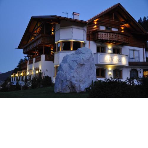 Garni Hotel Mirabel