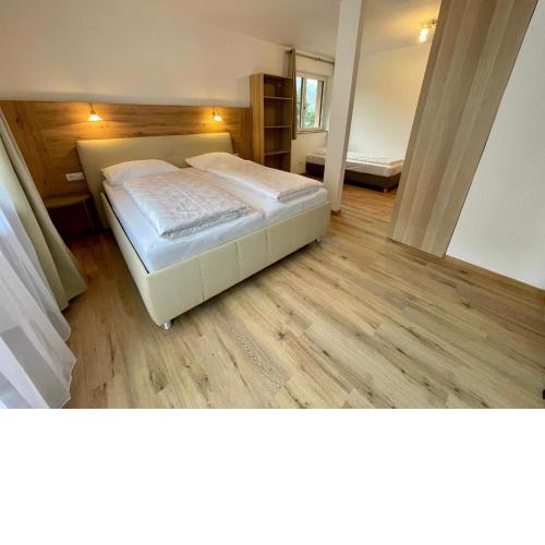 Garni Transit B&B - Your Stopover