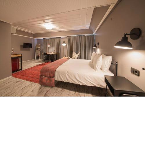 GARP HOTEL
