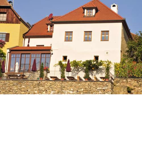 Gästehaus & Heuriger Turm Wachau