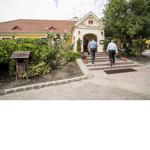 Gastland M0 Hotel & Restaurant