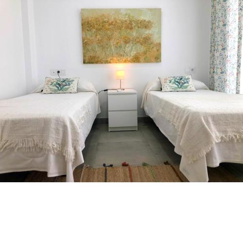 GATU PREMIUM Conil Sunset house con piscina, 3 dormit, 3 baños, jardín privado , wifi y parking